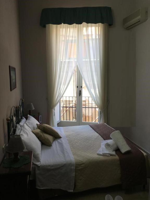 נאפולי Soggiorno Paradiso מראה חיצוני תמונה